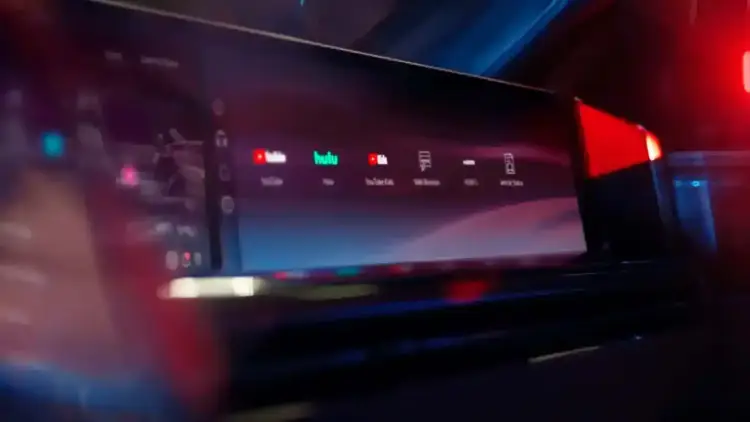 A Controversial Move: GM Ends Support for Apple and Google Systems